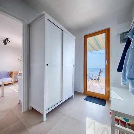 House Vissa Ferienhaus *